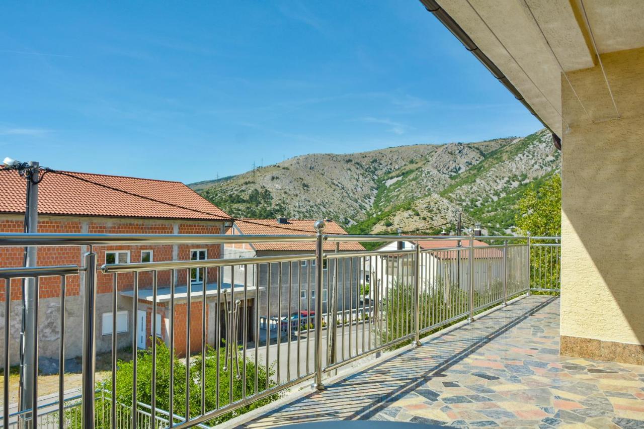 Apartment Larma